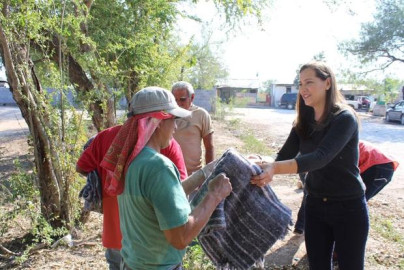 Entregan a familias riobravenses cobijas