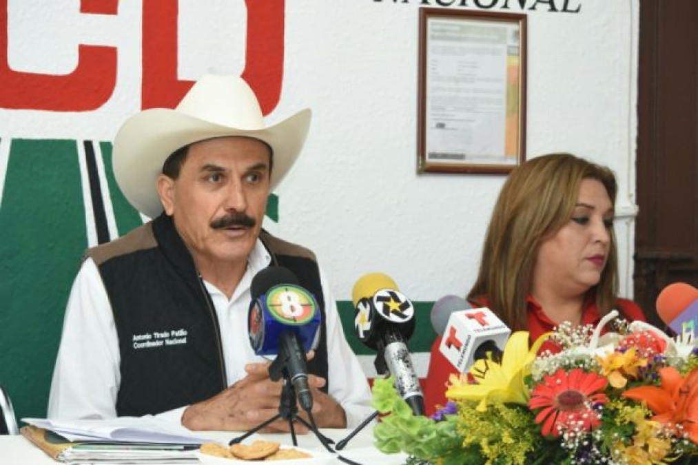 UCD actualizará padrón de "chocolates" y reestructurará representantes