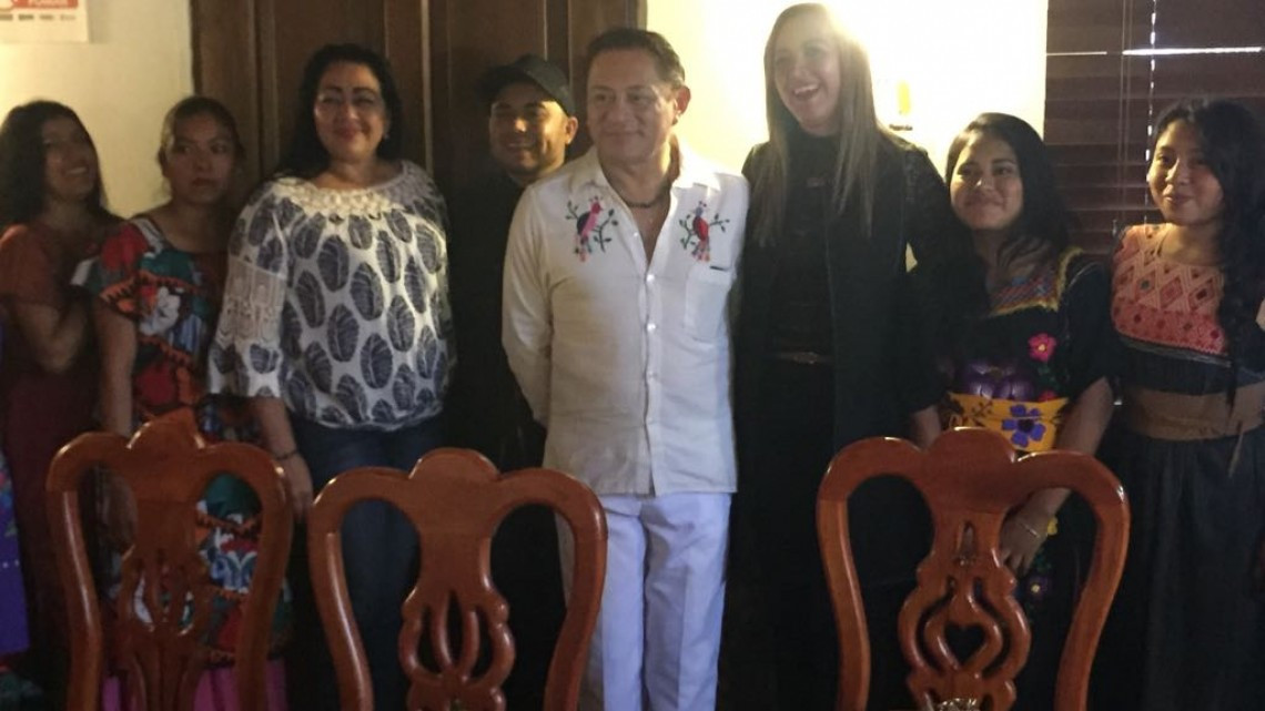 Realizan jornada cultural de Oaxaca en la plaza principal