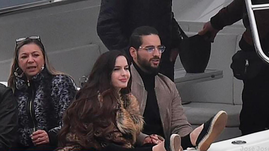 Maluma confirma relación con modelo