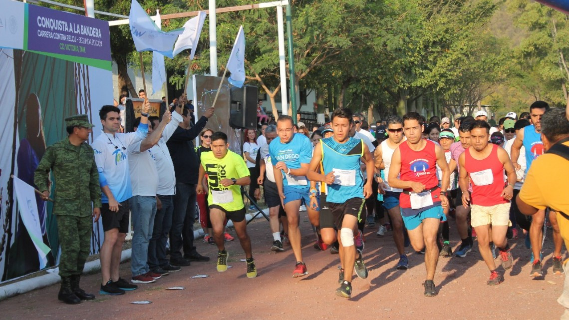 Realizan segunda edición de Carrera "Conquista a la bandera"