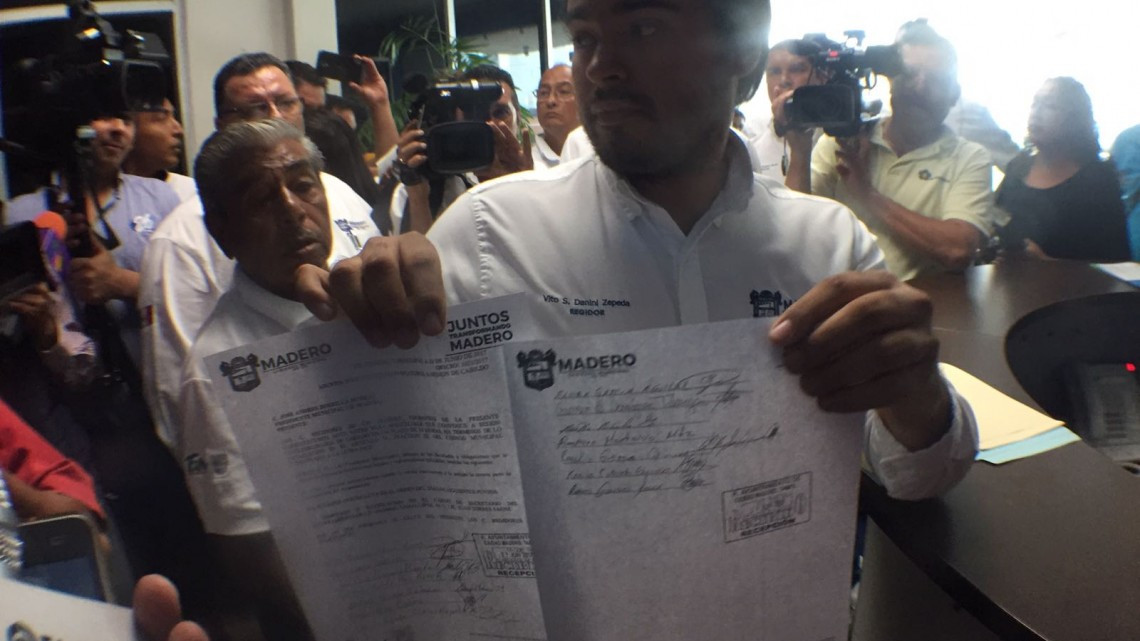 Regidores dan ultimátum a alcalde para convocar a sesión de cabildo