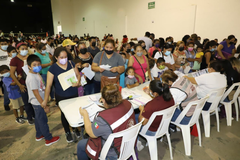 Vacunan a menores de 5 a 11 años en Reynosa 