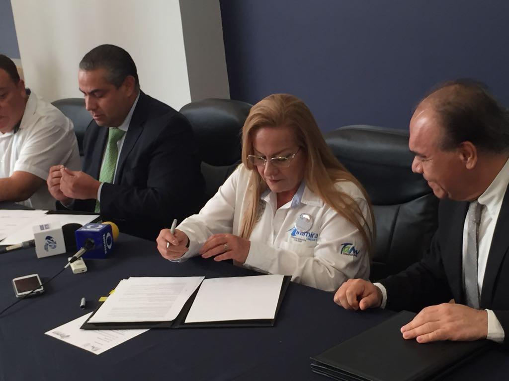 Firman importante convenio el Ayuntamiento con institución educativa