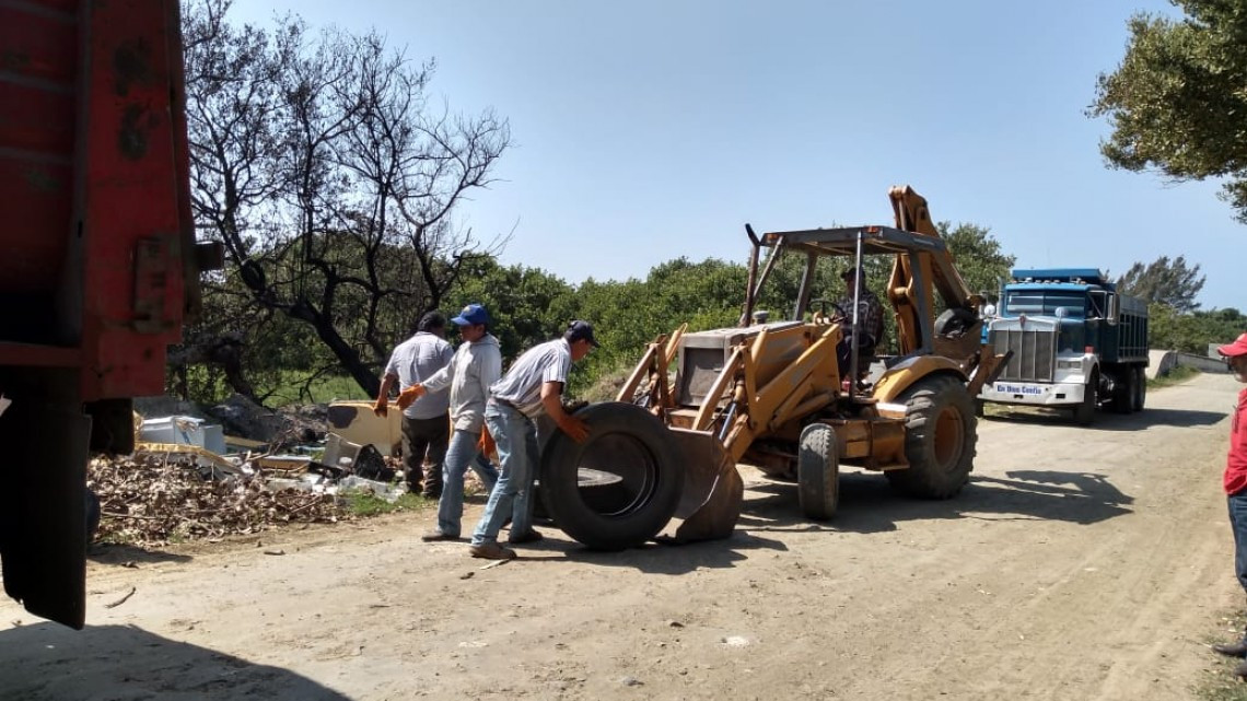 Levantan toneladas de llantas en basureros clandestinos