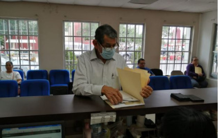 A pesar de restricciones en los puentes, sube demanda por pasaportes en la S.R.E.