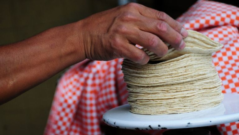 Kilo de tortilla en el sur de Tamaulipas llega hasta los 25 pesos