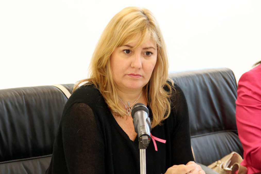 Rosa Muela realiza recorrido en el rodante de la colonia Lauro Aguirre