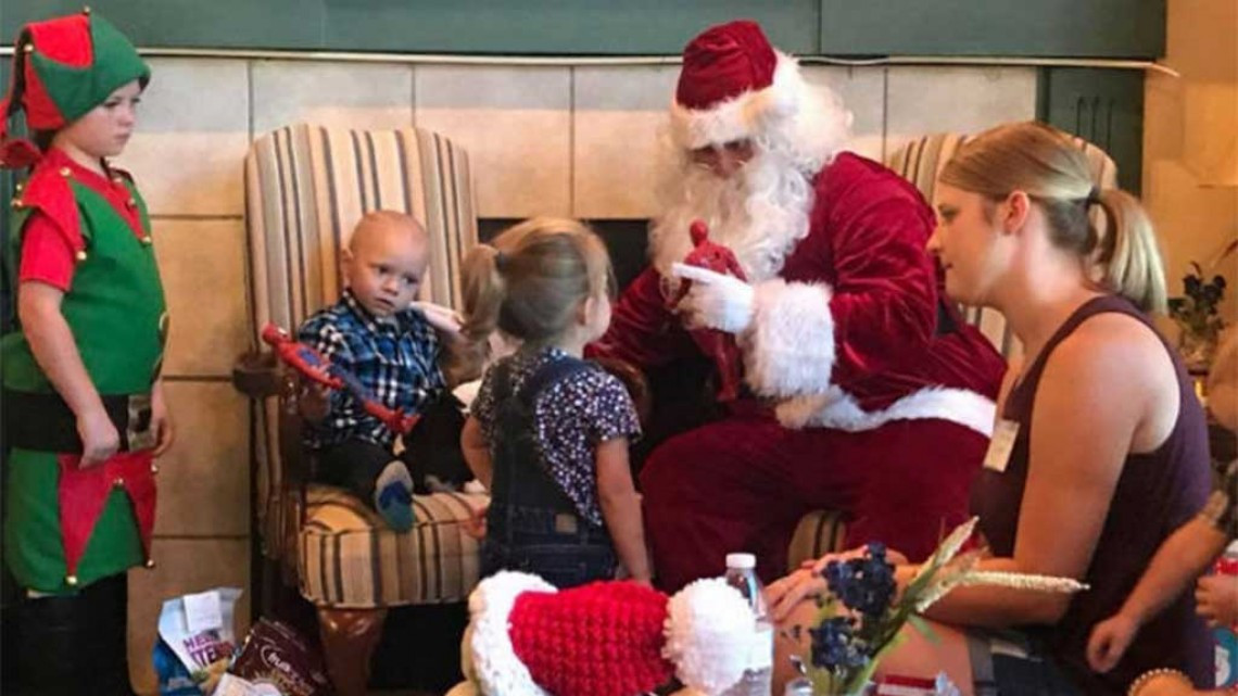 La navidad de ensueño de Brody, un pequeño con cáncer terminal
