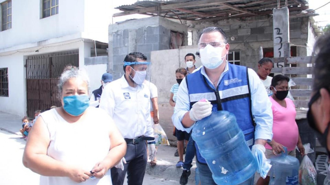 Entregan artículos de higiene y canasta básica a familias de Reynosa 