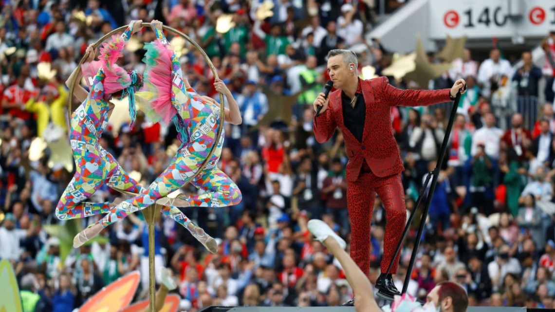 El gran dueto de Robbie Williams y Aida Garifullina en la apertura del Mundial
