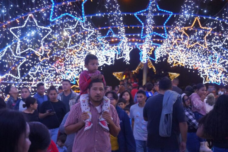 Concluye con éxito el  'Viveros Mágico' en Nuevo Laredo; afluencia supera las 10 mil personas por día