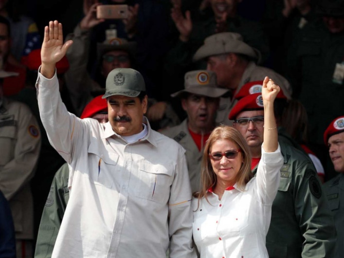 Maduro formaliza salida de la OEA, Guaidó se fortalece