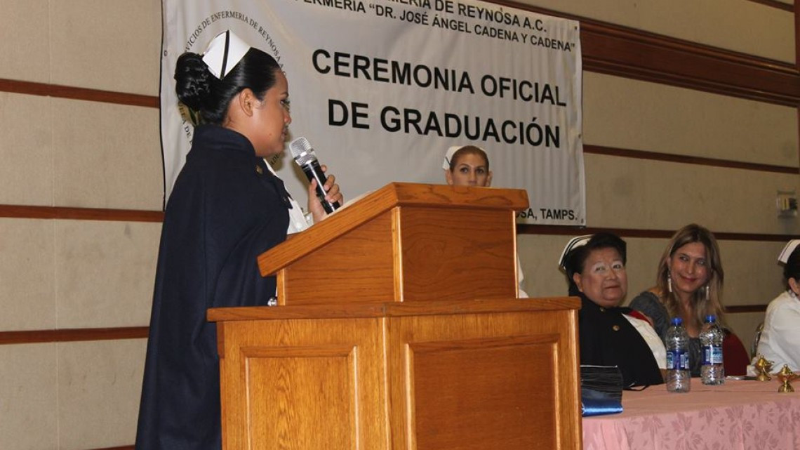Maki felicita a graduados de escuela de Enfermería Dr. José Ángel Cadena y Cadena