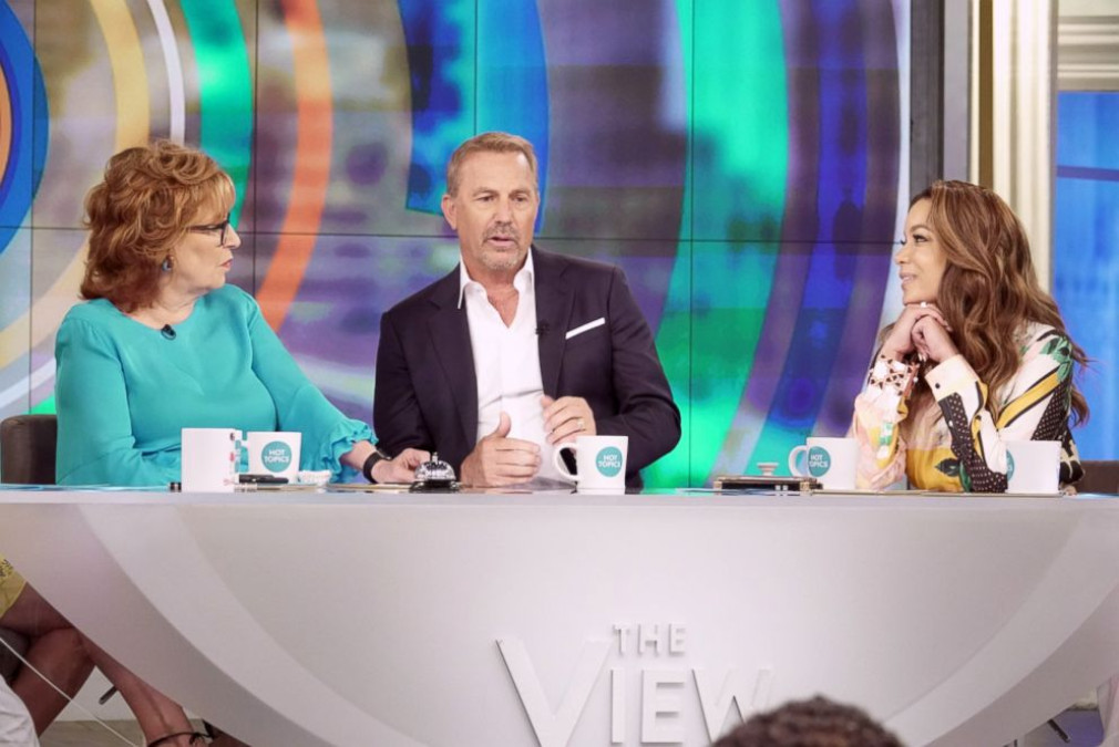 Kevin Costner no reconoce a EU por separar niños inmigrantes de sus padres