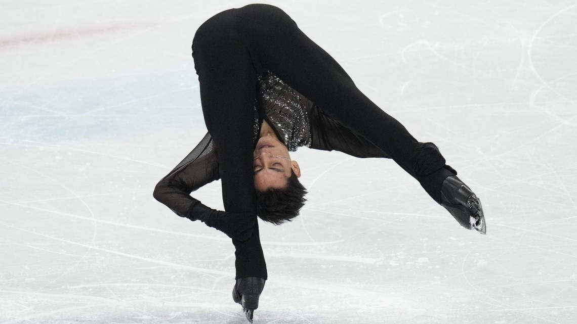 Culmina Donovan Carrillo entre los mejores 20 patinadores del mundo en Beijing