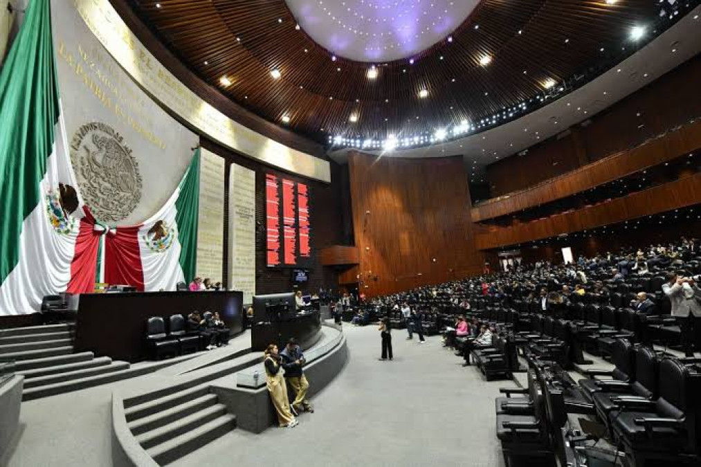 Diputados avalan en comisiones reforma contra nepotismo y reelección