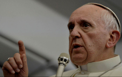 Papa Francisco reafirma que aborto equivale a recurrir a un sicario