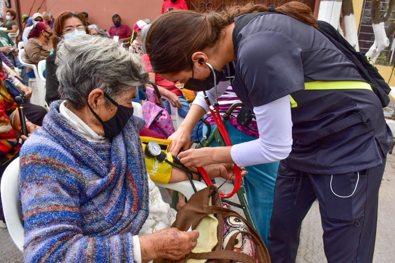 “DIF Reynosa en Tu Casa” llegó a las colonias Privadas del Norte y Cañada