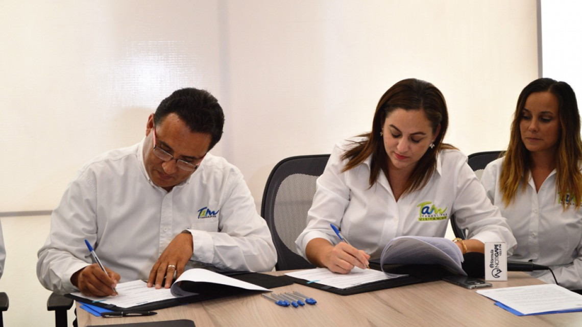 Firman convenio para impulsar turismo