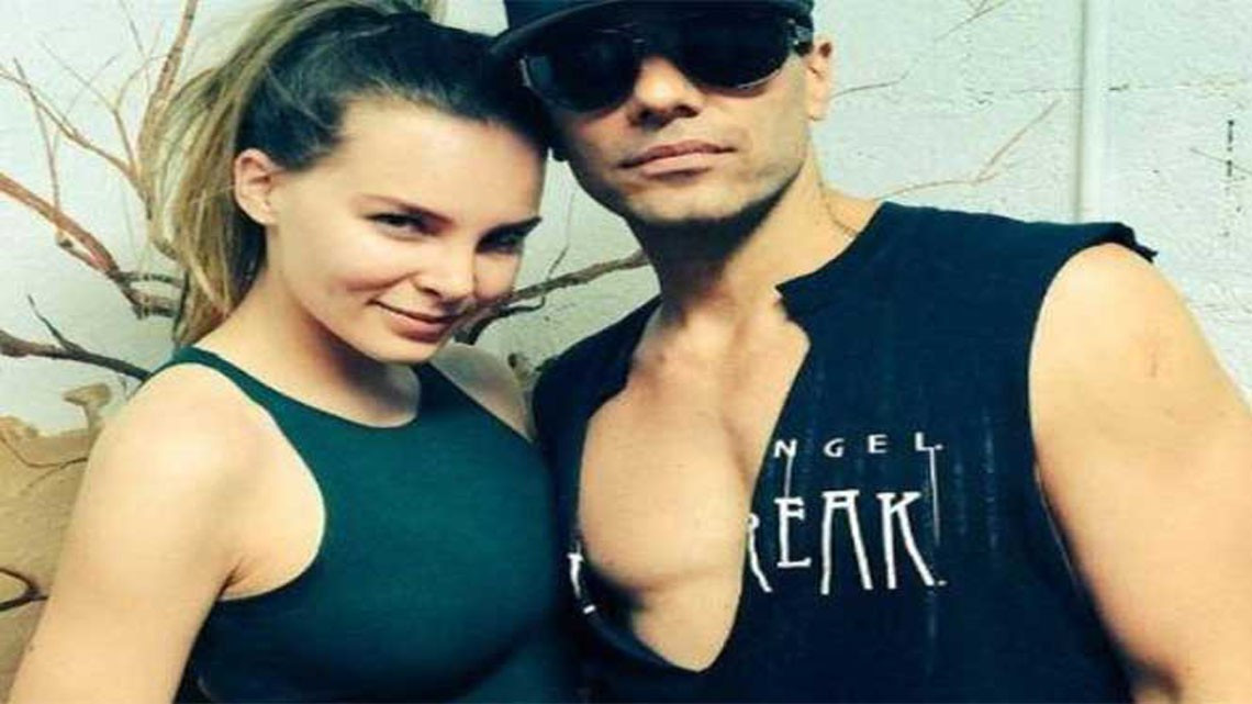 Belinda y Criss Angel ya no esconden su amor
