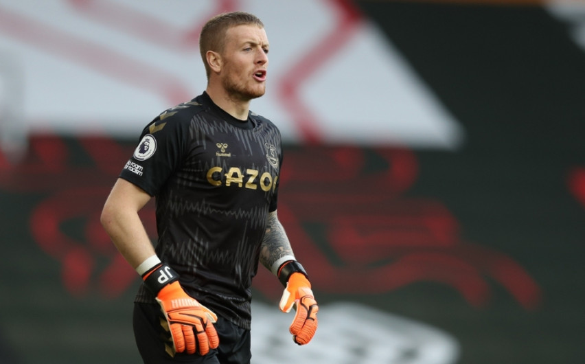 Amenazas a Pickford le hacen contratar guardaespaldas