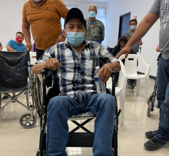 Entrega DIF Reynosa sillas de ruedas 