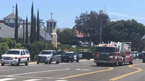 Un muerto y tres heridos tras tiroteo en sinagoga de California
