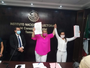 Recibe Adriana Lozano constancia de mayoría en el cuarto distrito electoral