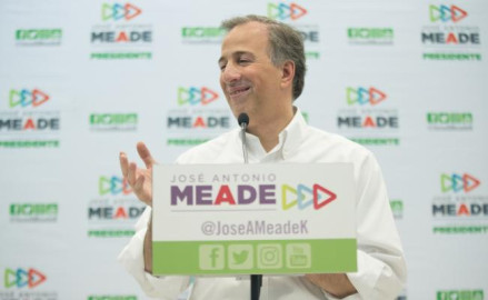 Responde Meade a AMLO y a Anaya