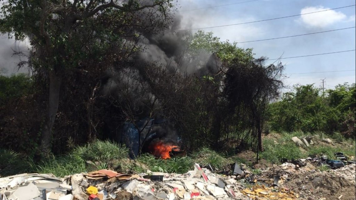 Incendios en basureros clandestinos generan movilización de bomberos 