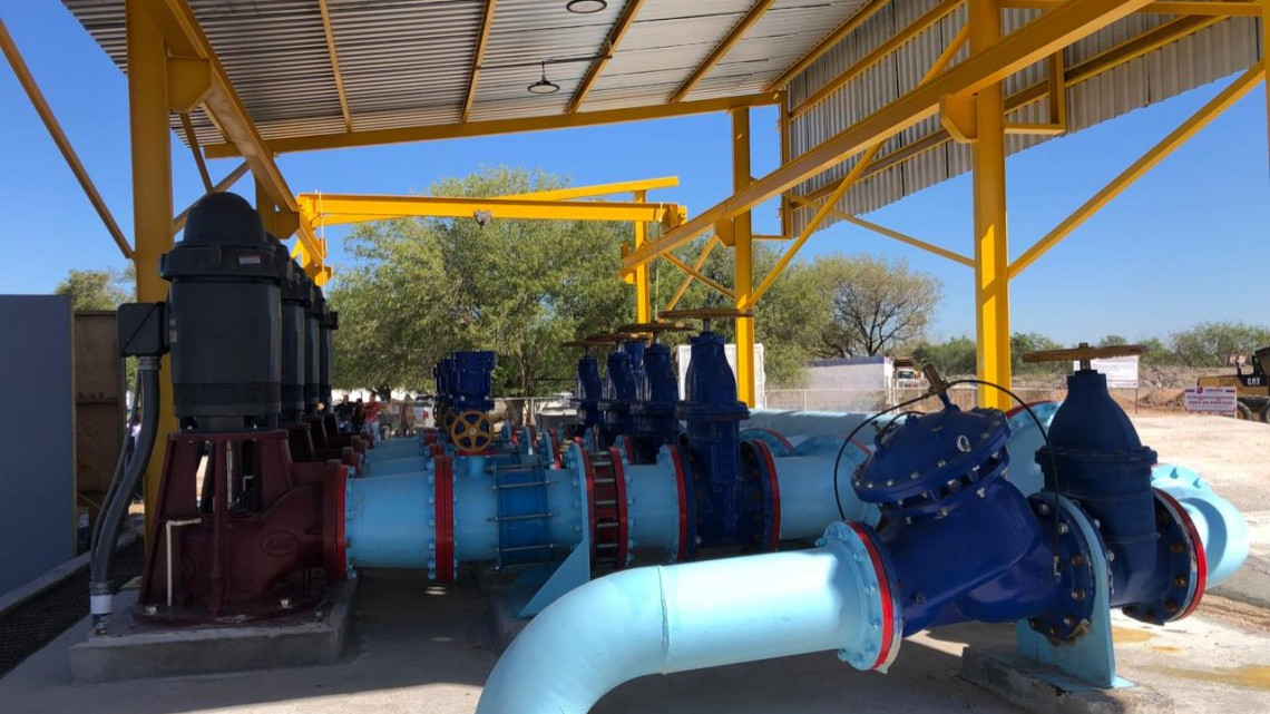 Entrega alcalde obras para mejorar distribución del agua al sector poniente