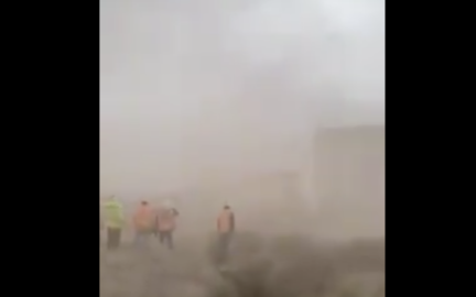 ¡Bye, bye, muro! Hanna derriba parte de su estructura