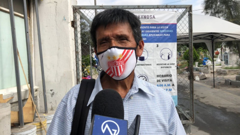 Reciben panteones afluencia controlada en Día de las Madres