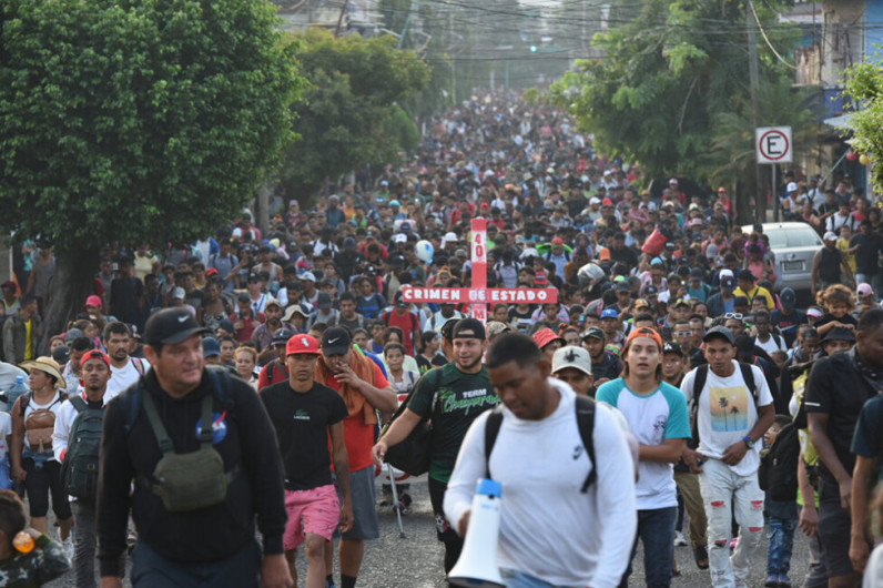 Nueva caravana migrante se dirige al norte de México: son más de 2 mil personas