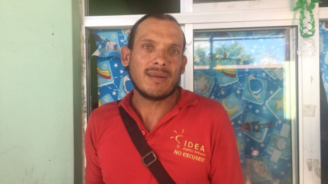 Exigen padres de familia maestro para tercer grado de primaria