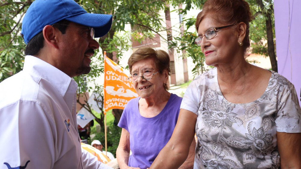 “Hay que doblarse las mangas en el tema de seguridad”: AZ