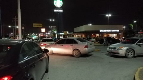 Continúan largas filas en gasolineras de Reynosa