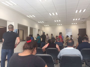 Caos y desorden en la primera oficialía del registro civil 