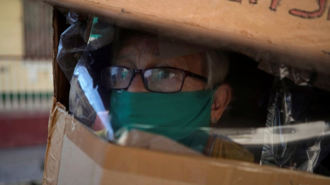 Yo estoy en casa, ¿y tú?