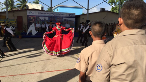 Trabajan para fortalecer el tejido social
