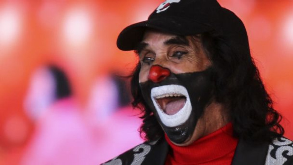 ‘Cepillín’ critica a Origel por vacunarse en EU