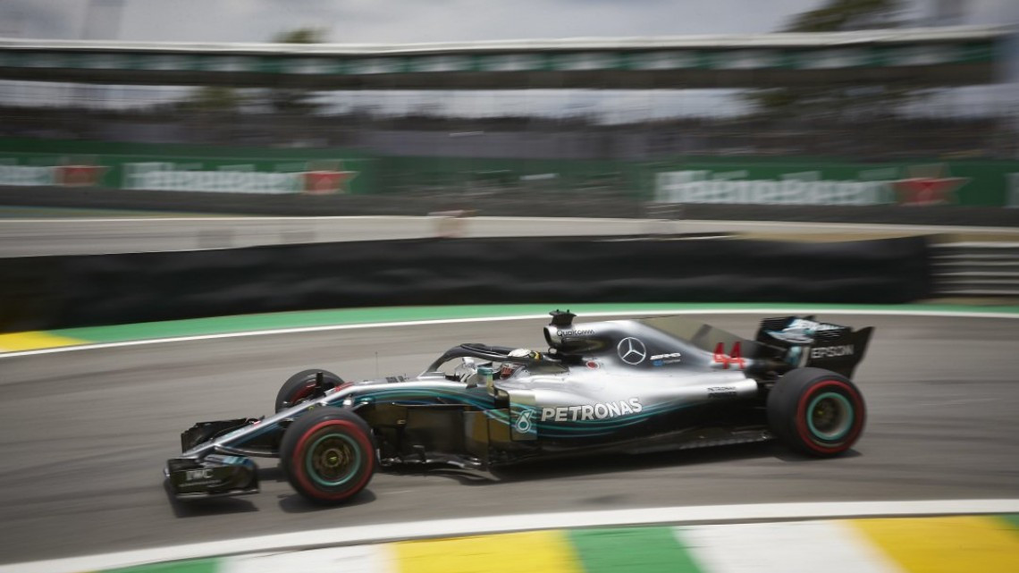 Lewis Hamilton se lleva el GP de Brasil, Checo Pérez termina en décima posición