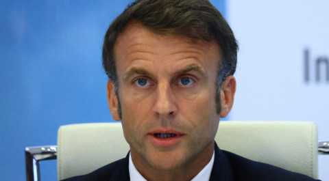 Por disturbios en Francia, Macron aplaza su visita a Alemania