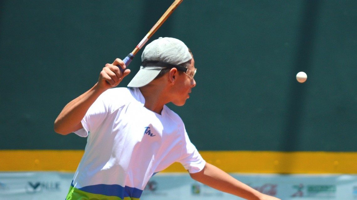 Recibe Victoria OE de Levantamiento de Pesas y Frontón