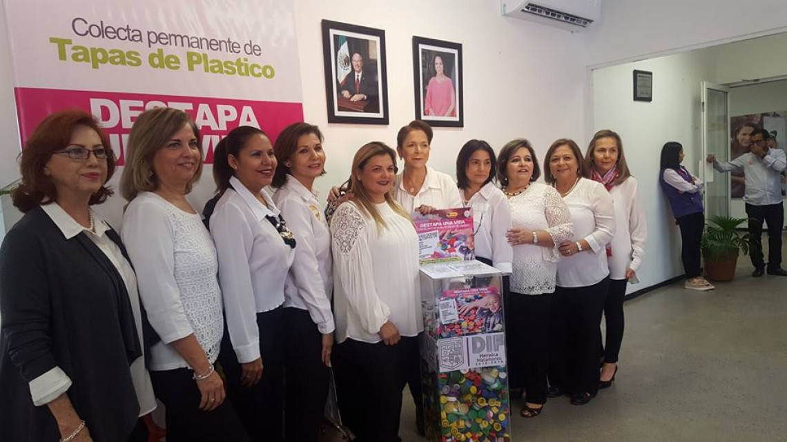 DIF realiza depósito simbólico de tapas