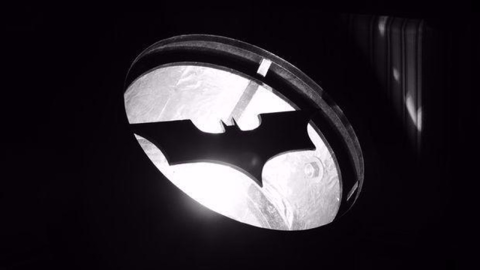 Encenderán la Batiseñal en honor a Adam West