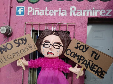 ¡Otra vez! Piñateria Ramírez presume piñata de "compañere"