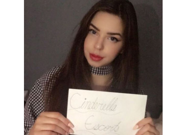 Modelo vende virginidad por 2 millones de euros