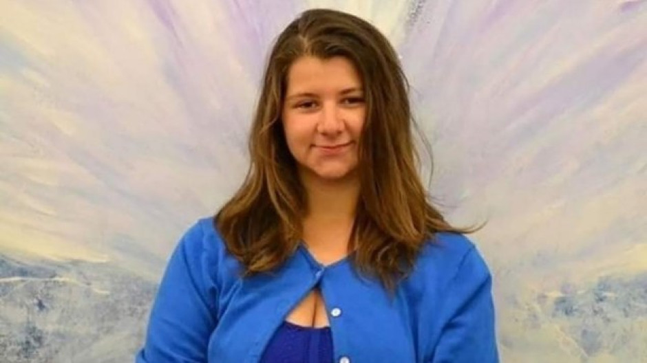 Mata a su amiga por dinero